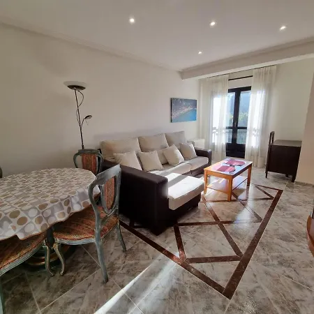 901a Apartamento Con Garaje En *